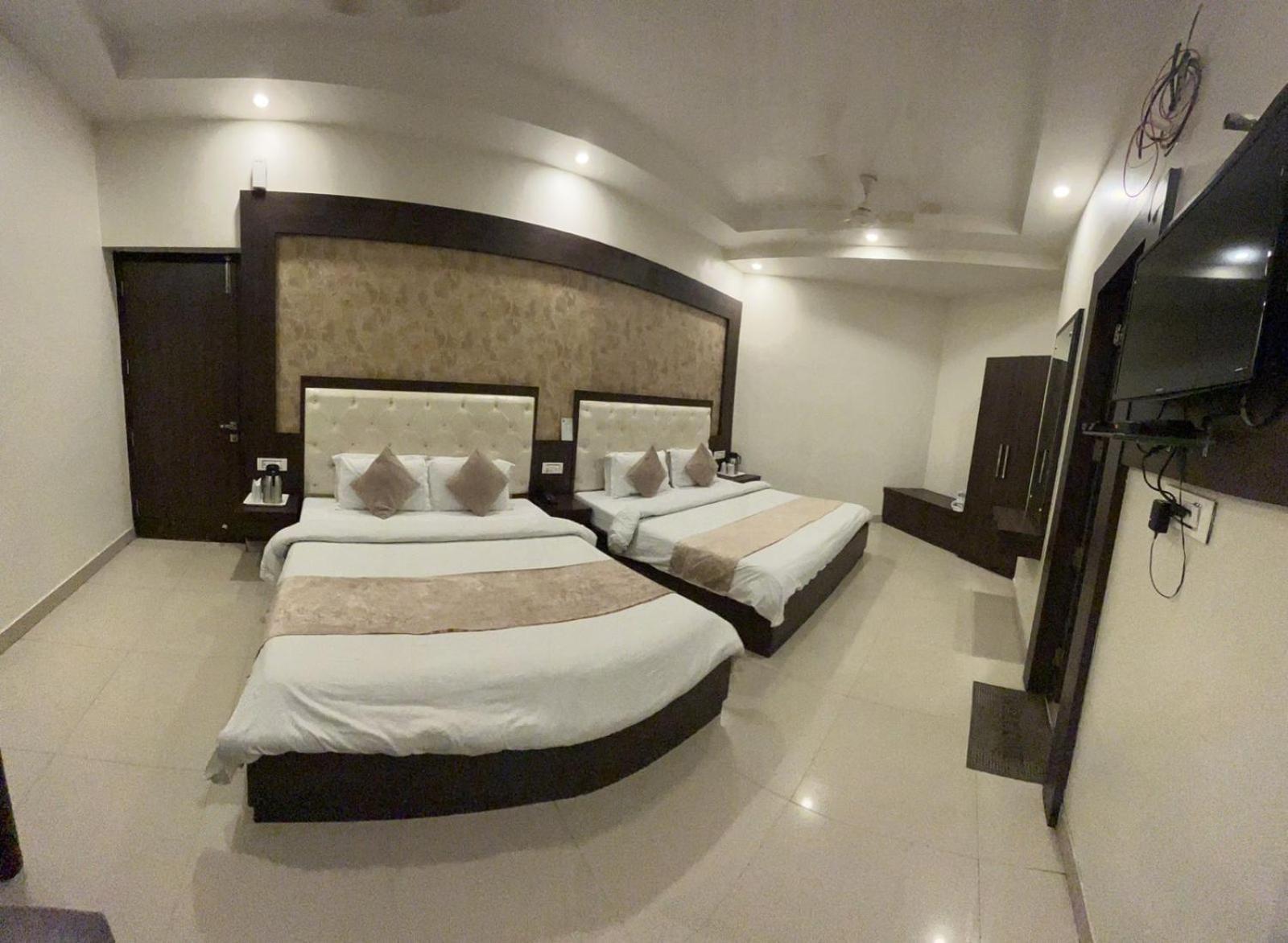 Hotel Krishna Katra  Exterior photo